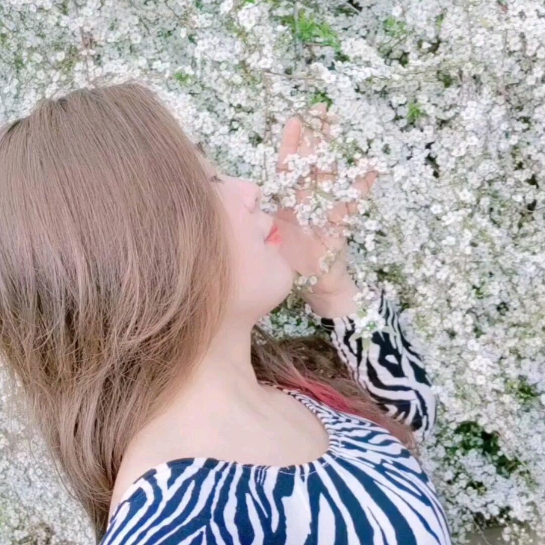 💋小妖精很粘人💋
