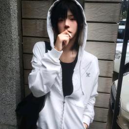 把权威当饭吃^