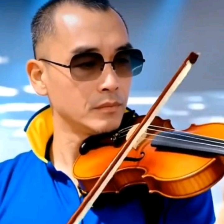 人见人爱，花见花开