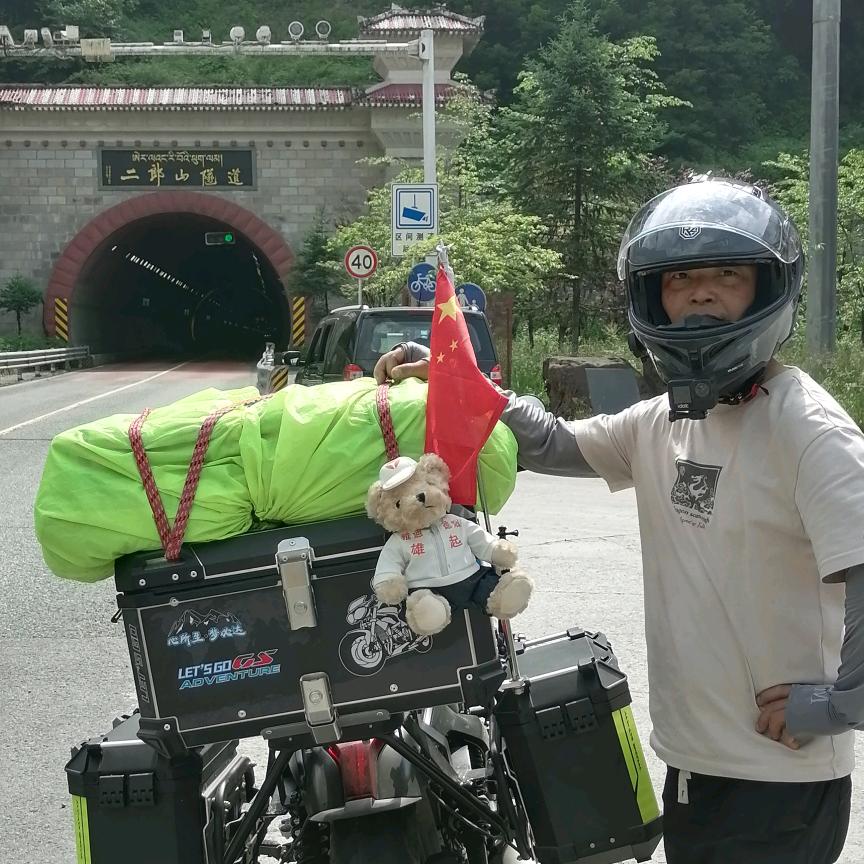 茫叔摩旅