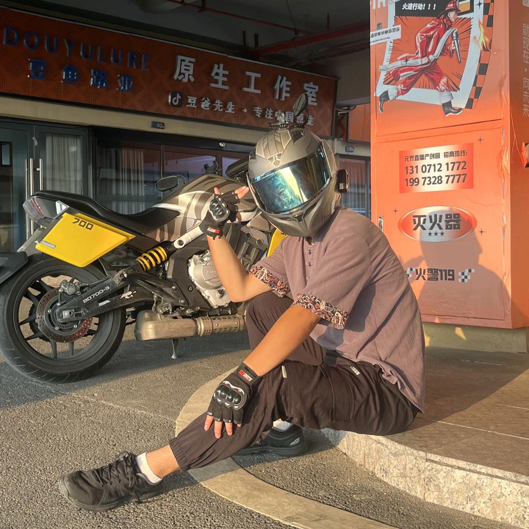 大傲娇（豆爸先生助理）