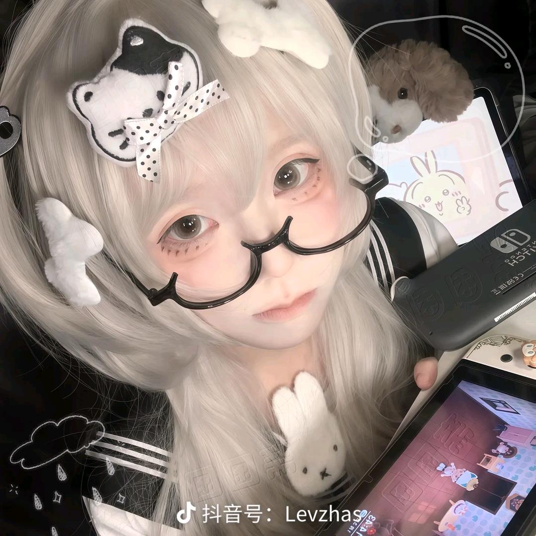 迷你小眼镜咪😚