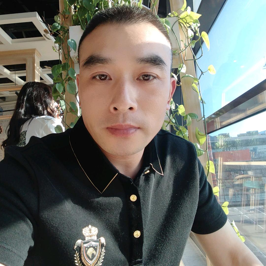 涪陵人，在莫斯科