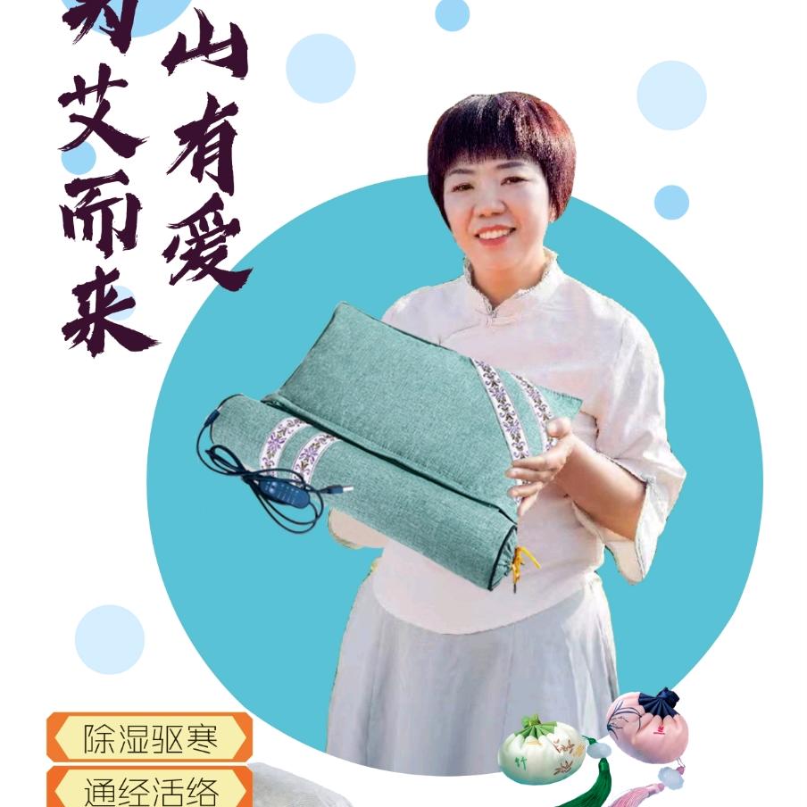 石笋山村干部邓昌碧