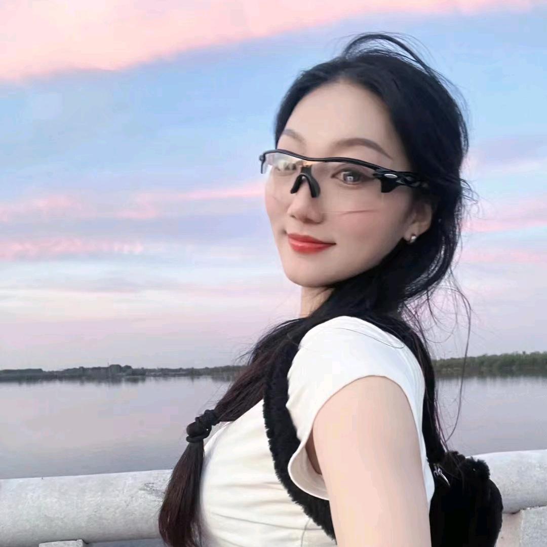 今天也要开心吖