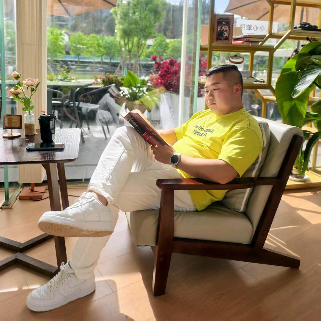 嘎嘎以嘎子（狮子座）🦁