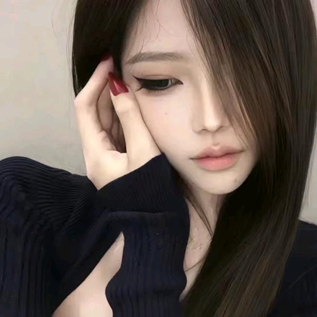 我 不 是 鄧 鍶 菳.