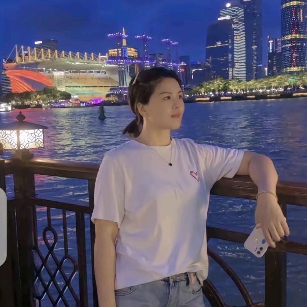 霞姐在天津，