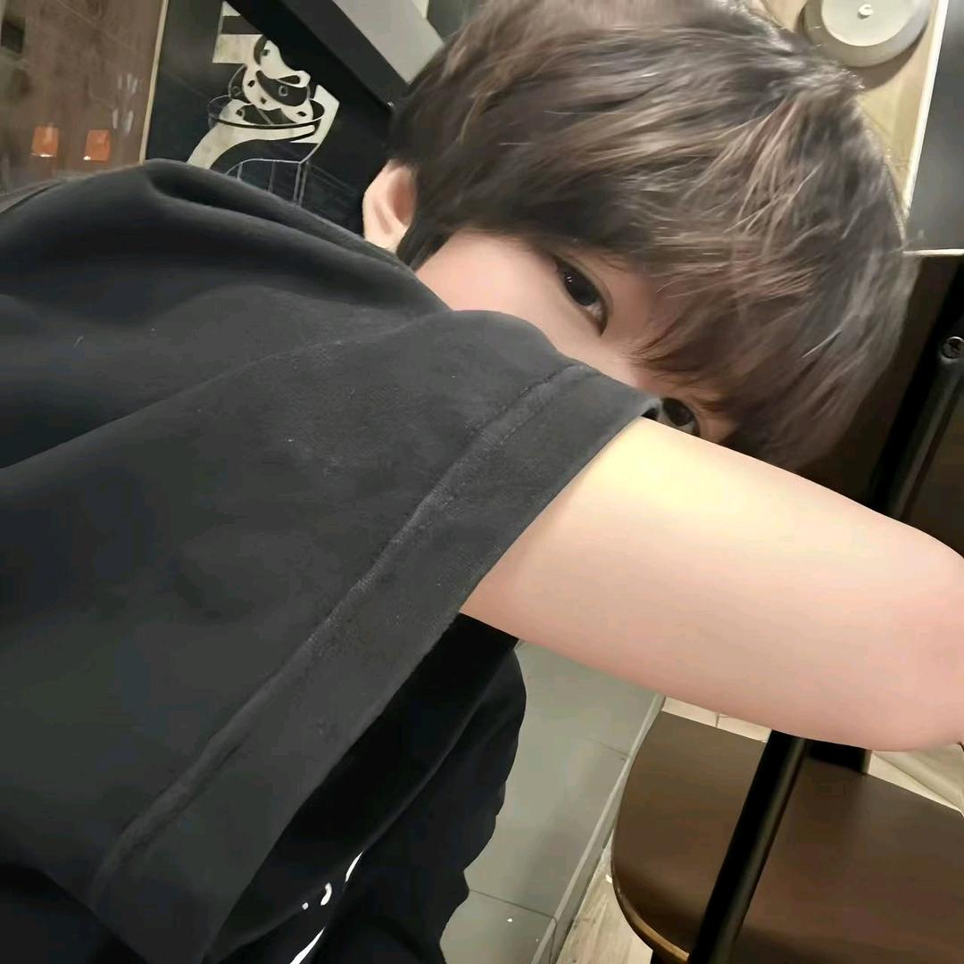 爻尘埃（Q门临时工混子）