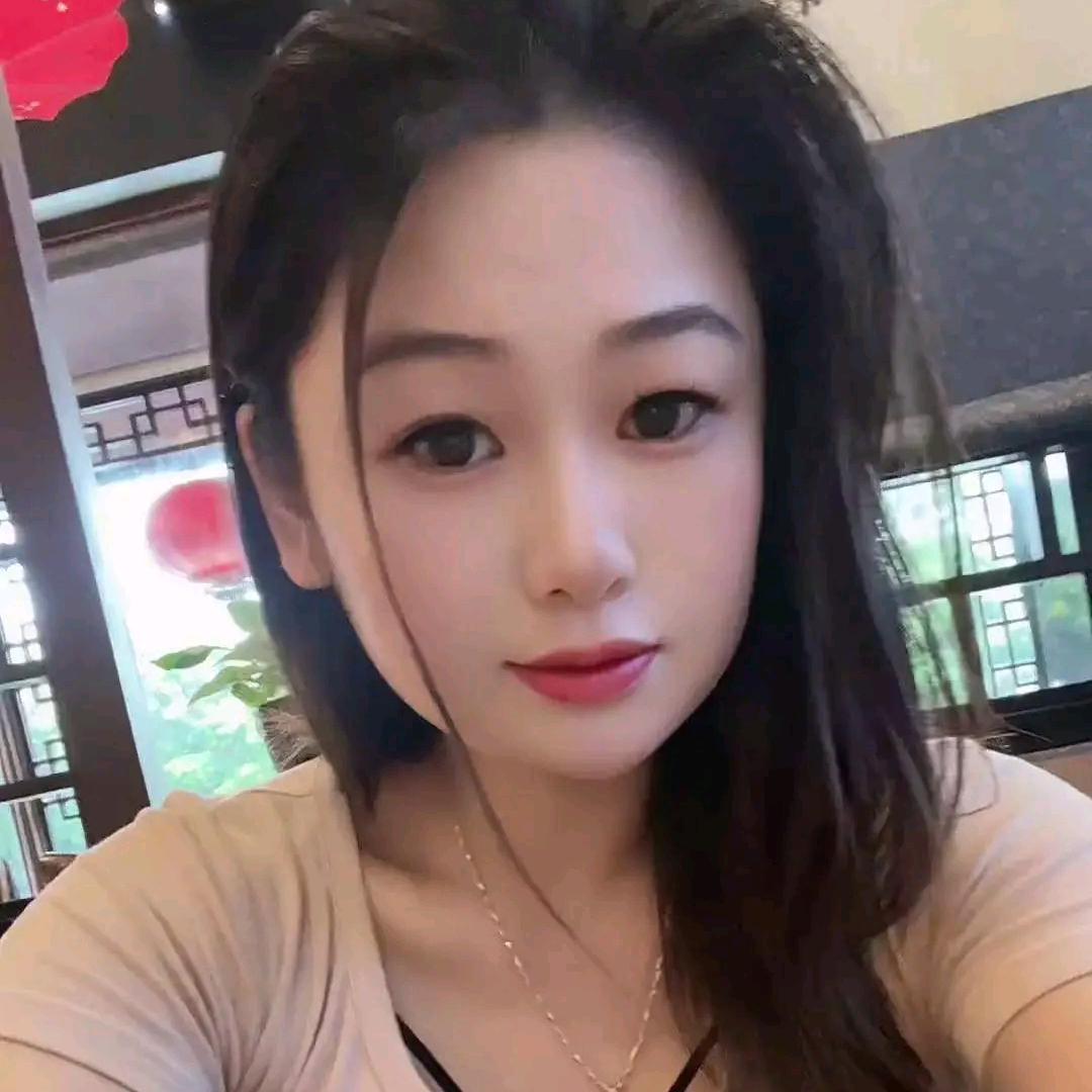 妮娜美服饰