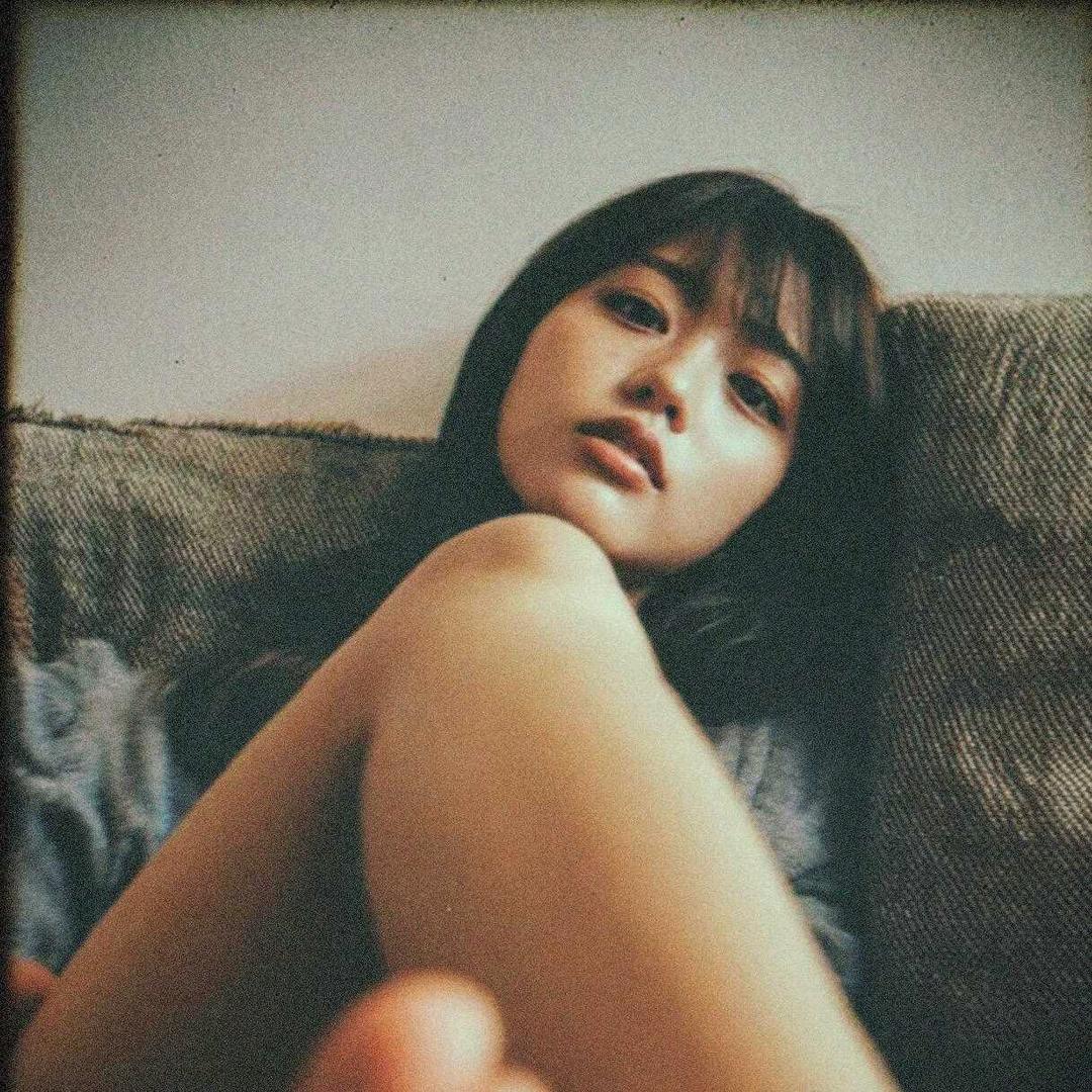 、