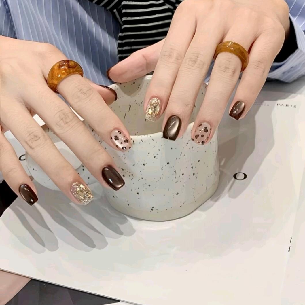 梓颜美甲美睫