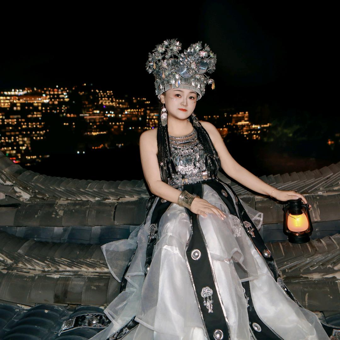 霞霞带你吃喝玩乐