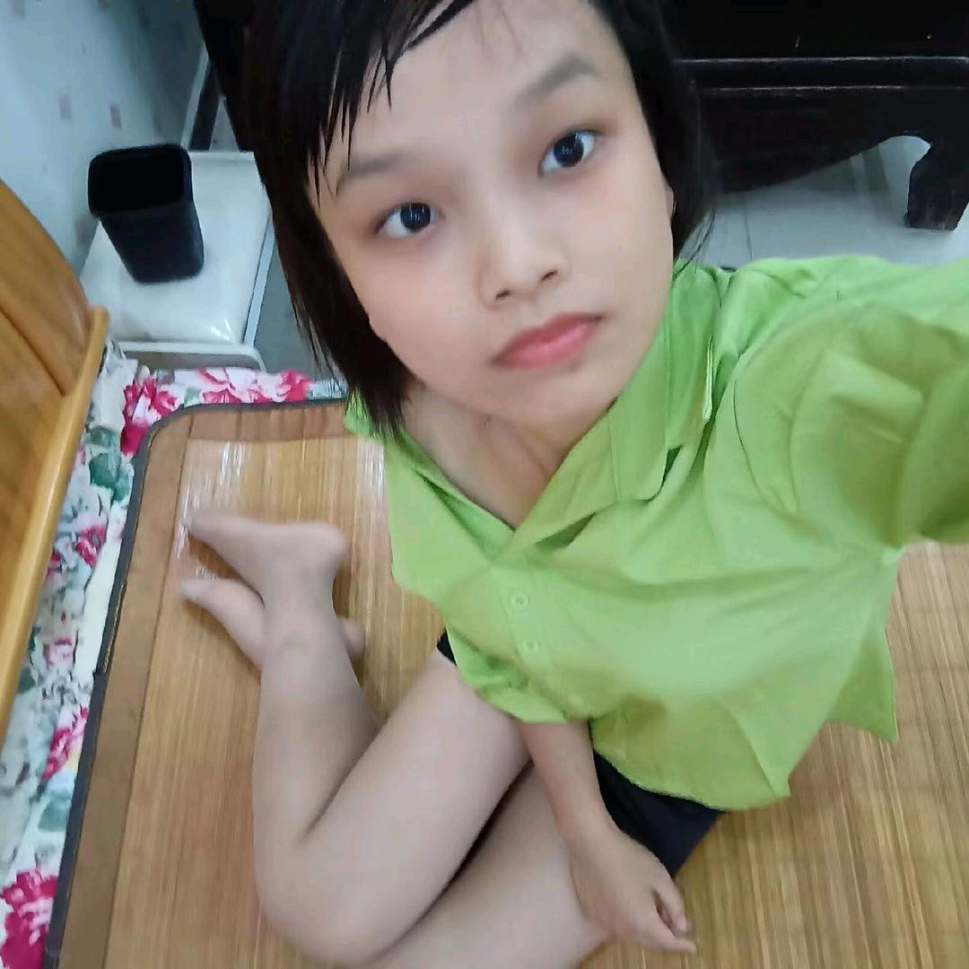 彩彩
