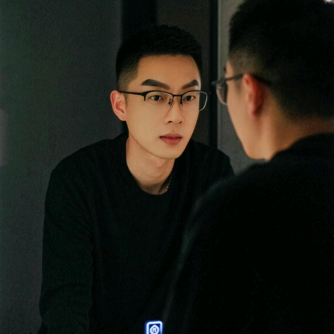 ＠易星辰