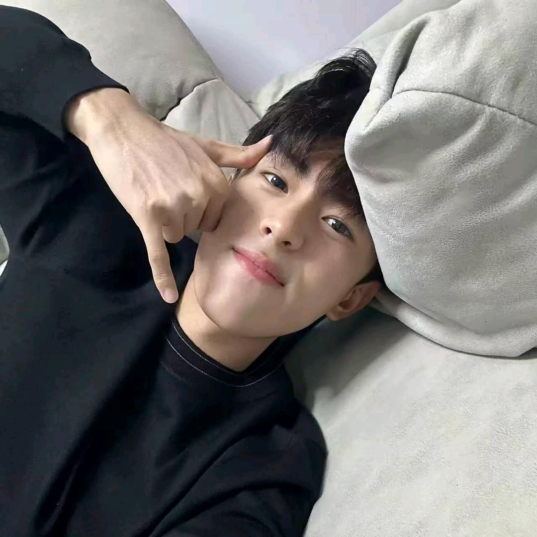 浮力酒馆（阿巍）