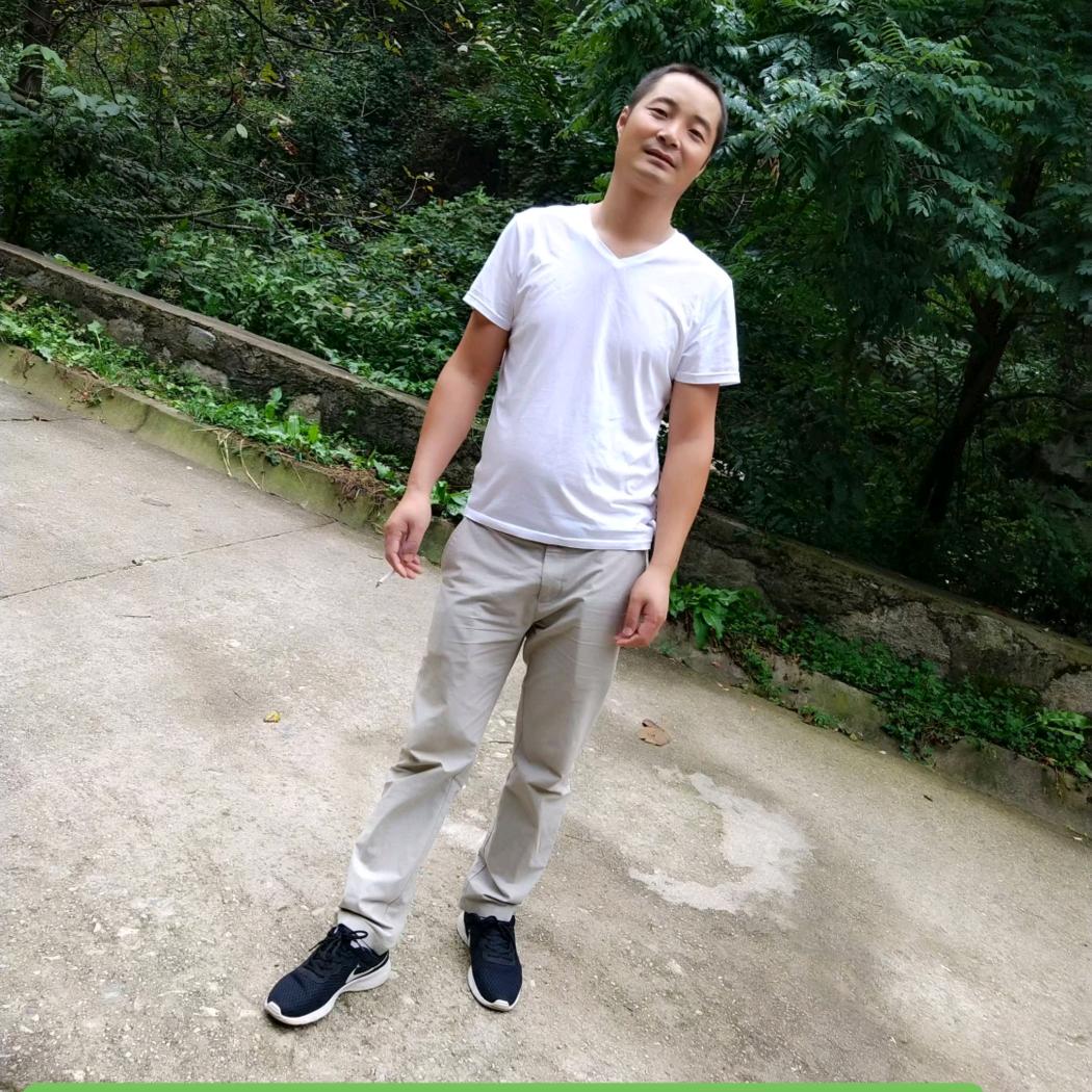 龙姜建材（客服）每天下午16:40分开播