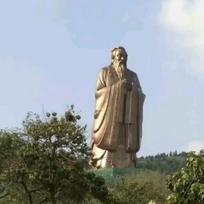 尼山居士
