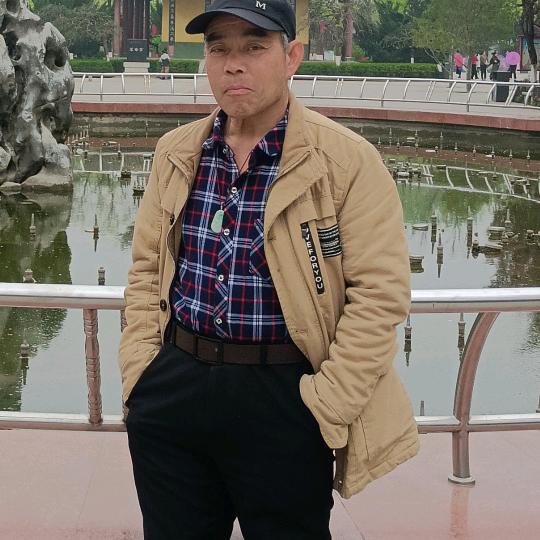 终身幸福快乐的单身汉