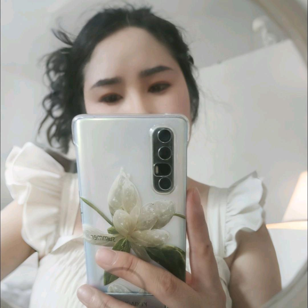 @小侯~小侯🍓万事不愁