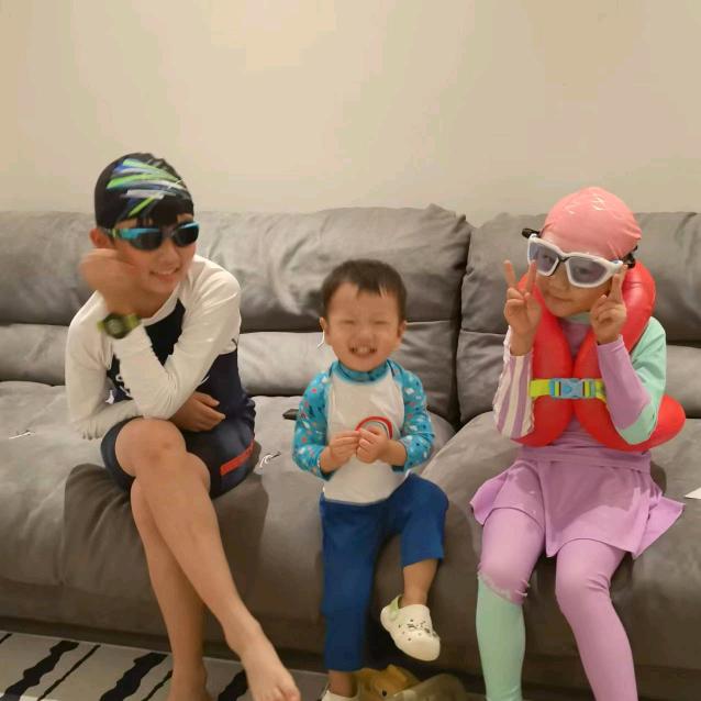 嫣然一笑