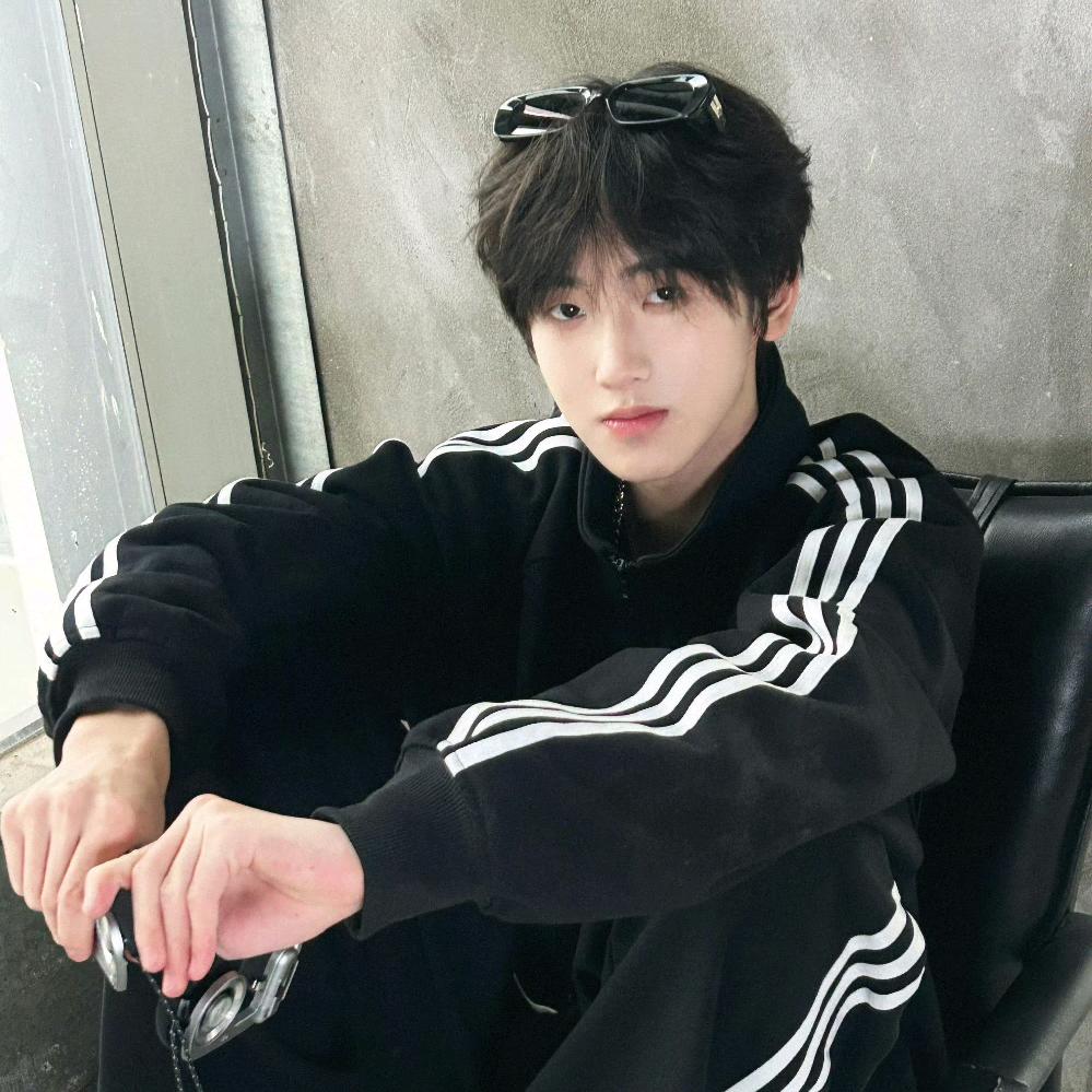 ☆₊⁺千奇阮瑶☆₊