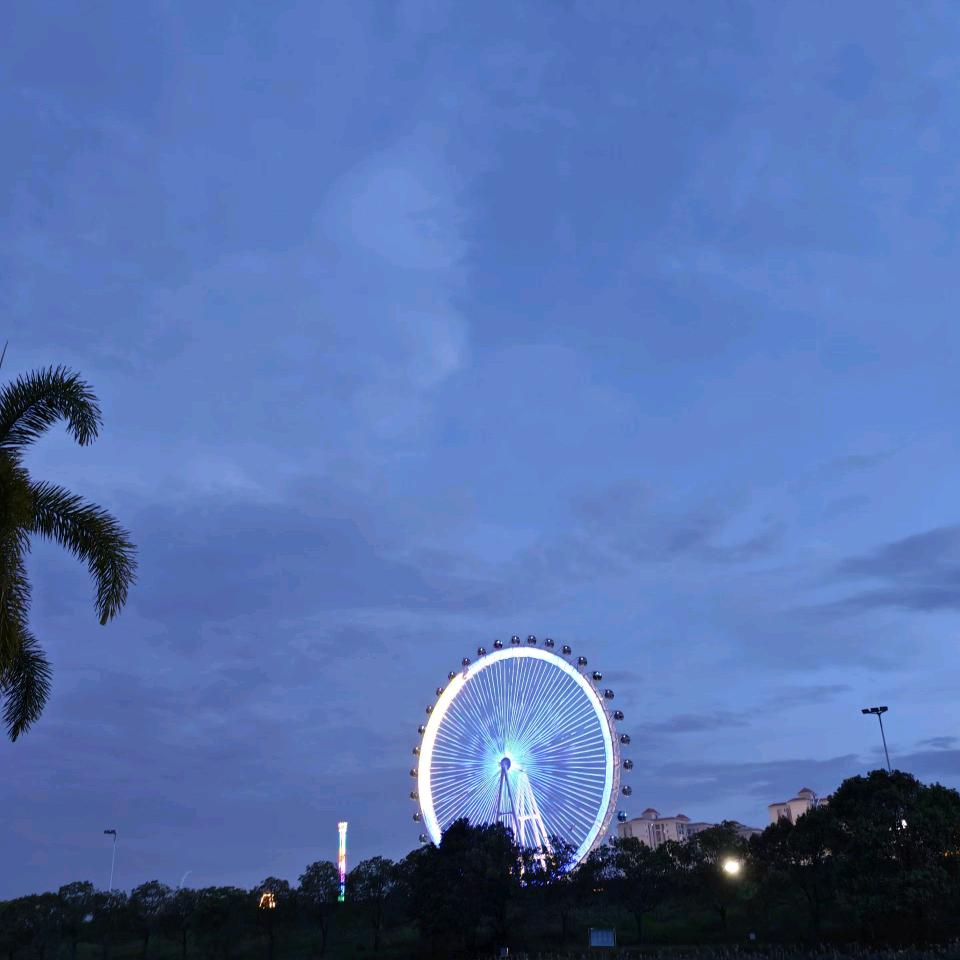 瑛子