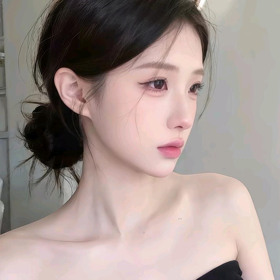 糖糖.