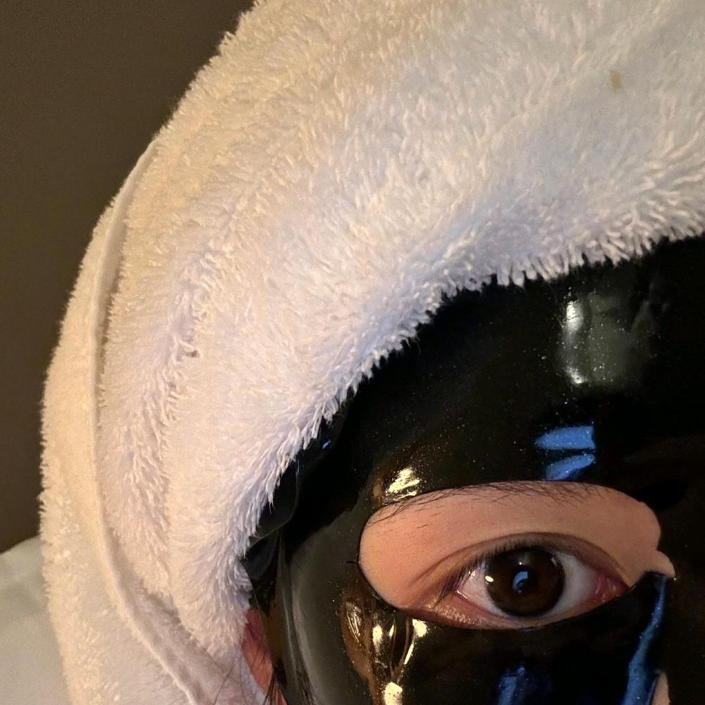 熬夜背梗的奶牛猫