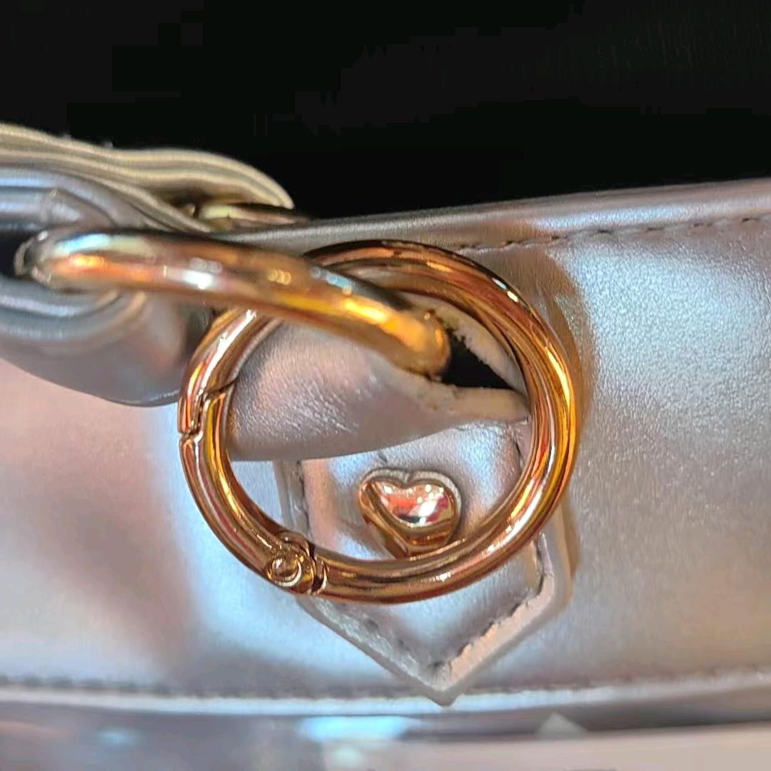 谁偷了我的Labubu