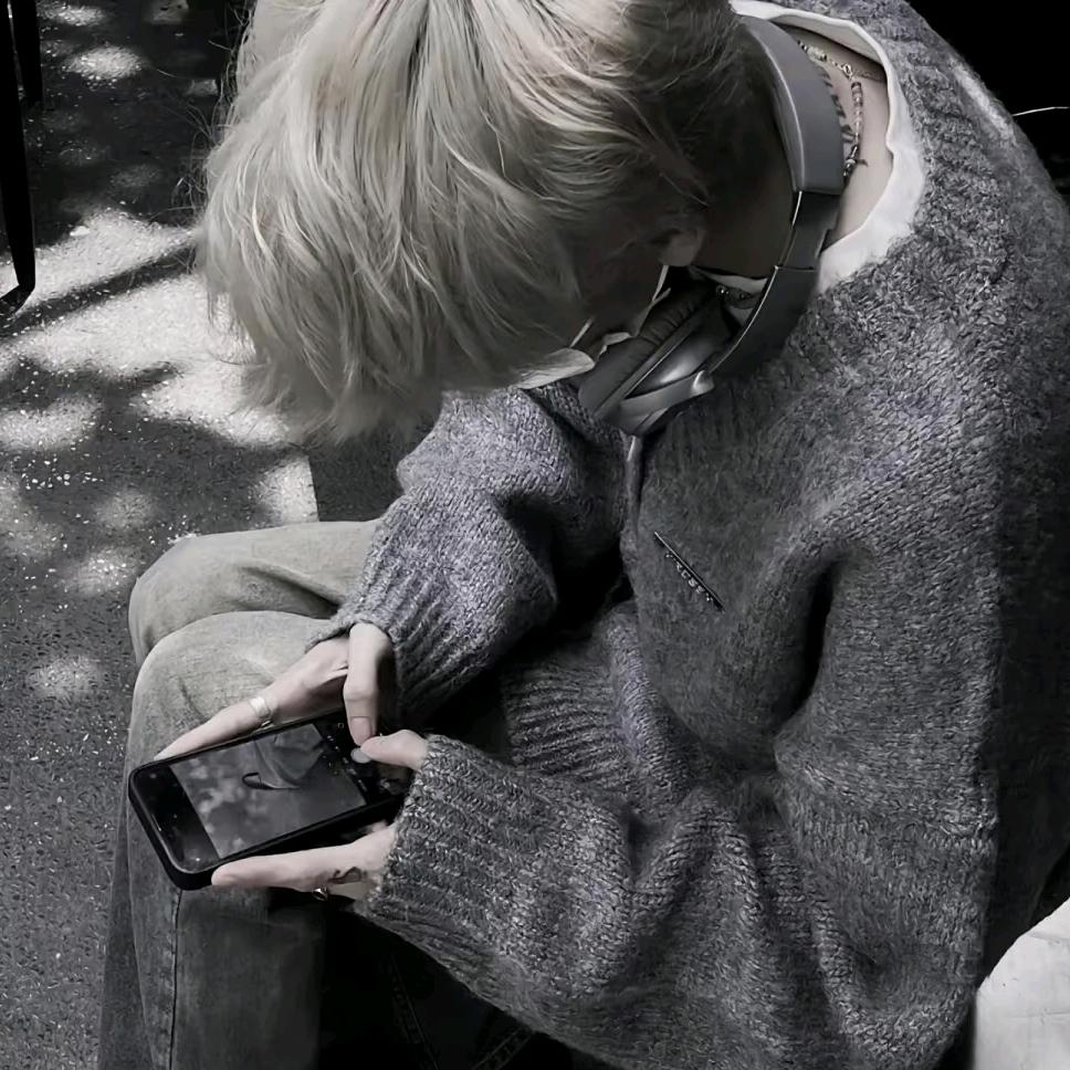 枫叶.J