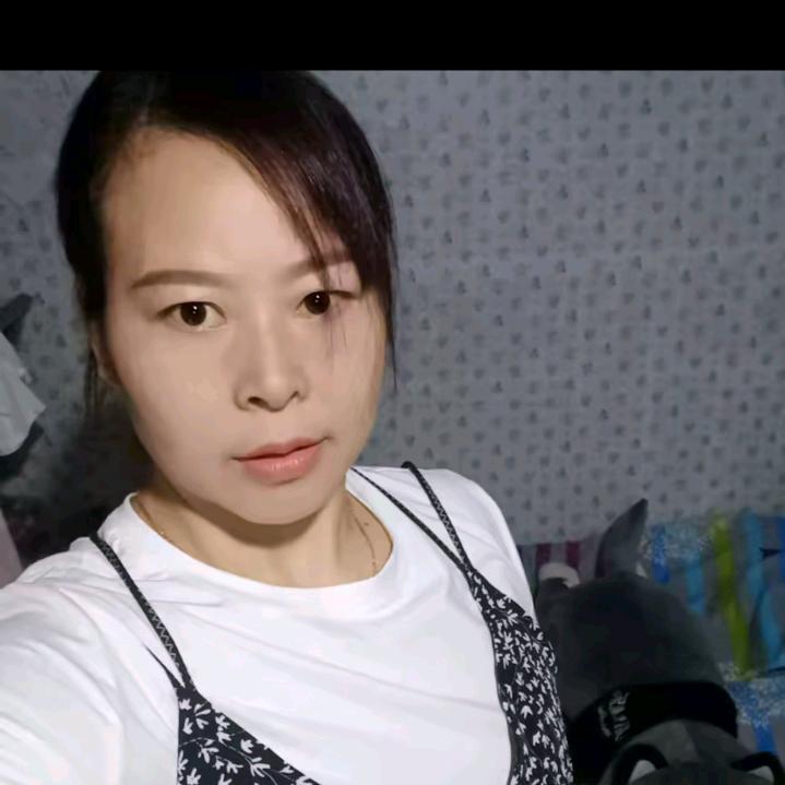 飞翔。晚上8:10