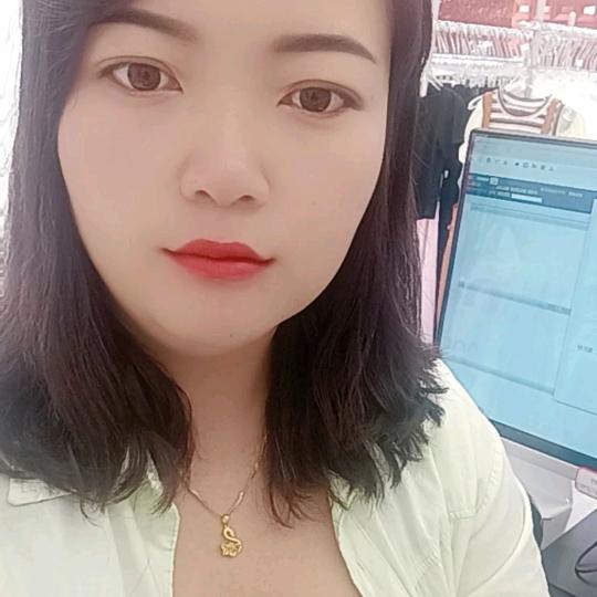 嘿泛泛女装/搭配师小张
