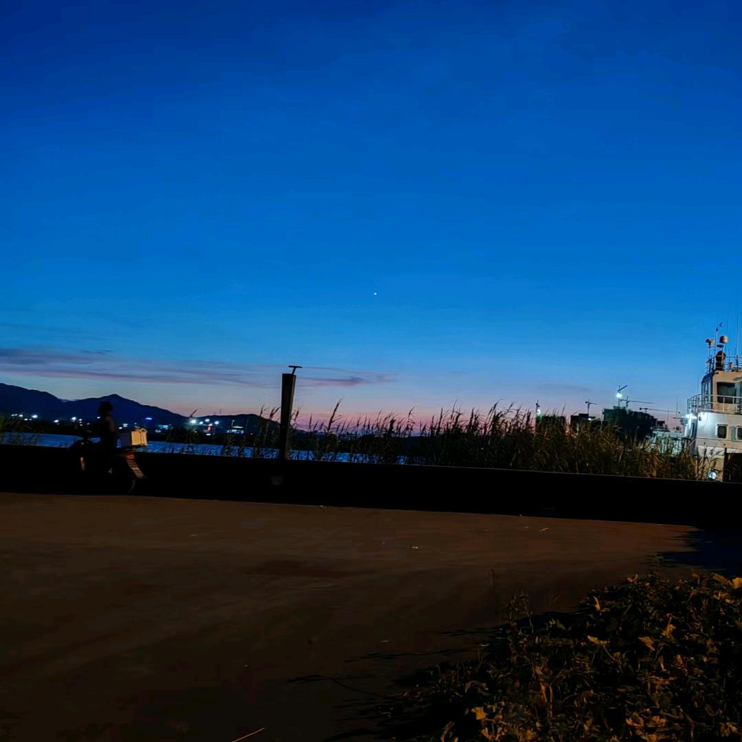 ✨⃢👁‿👁⃢✨