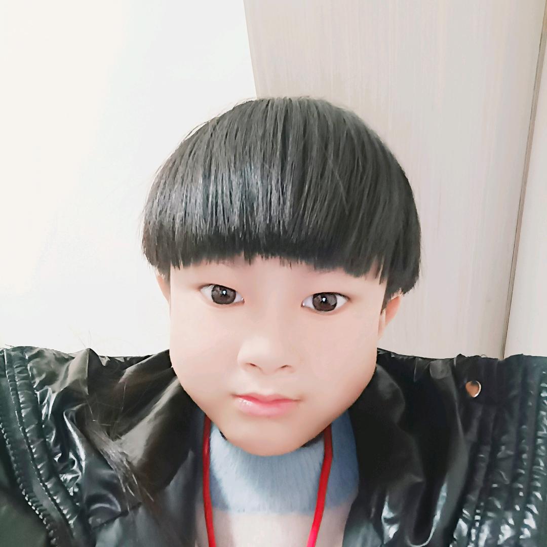 邹伊翔