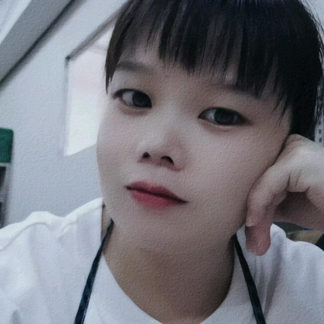 圆圆（爱吃辣条）