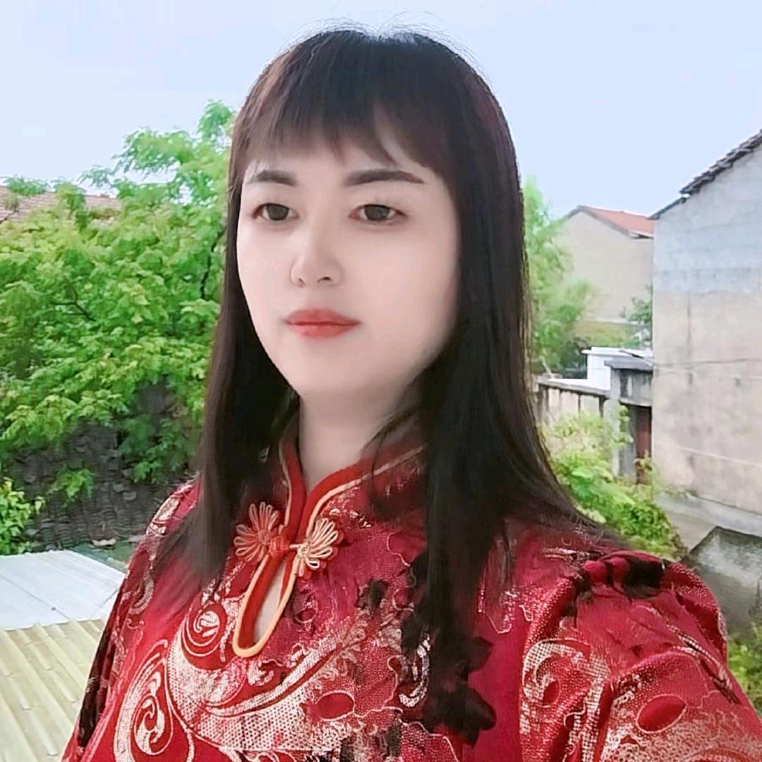 香香（一人带个丫头）