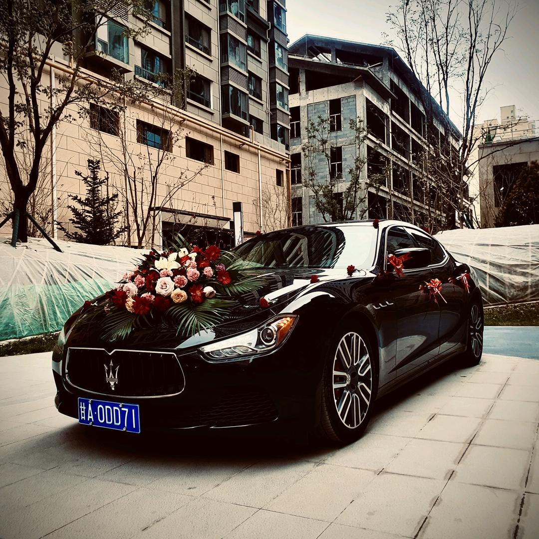 阿伟 您的婚车管家