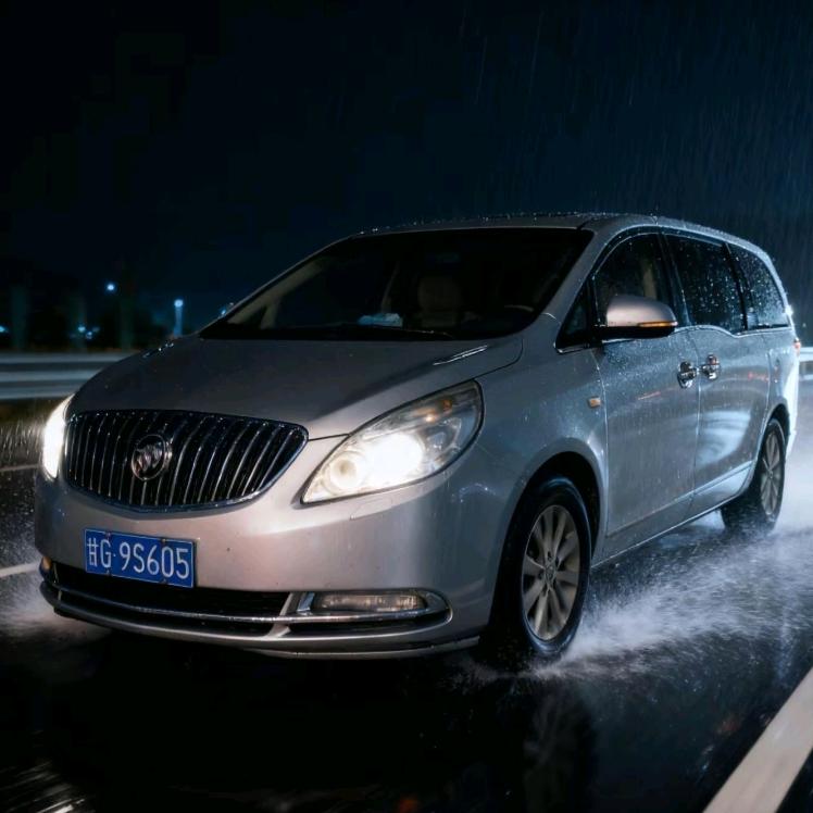 西北旅游领队（啵啵）