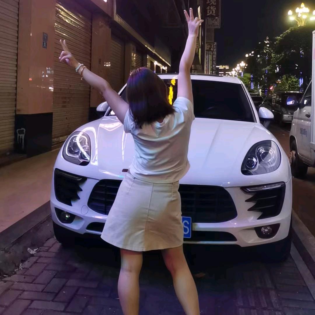 你笑的好甜✨