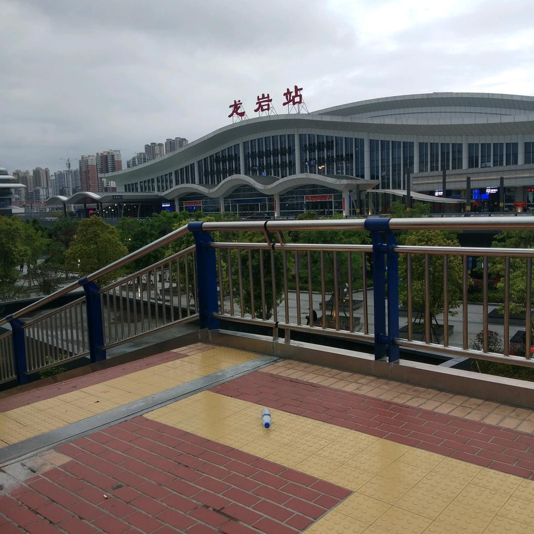 明天更美好。