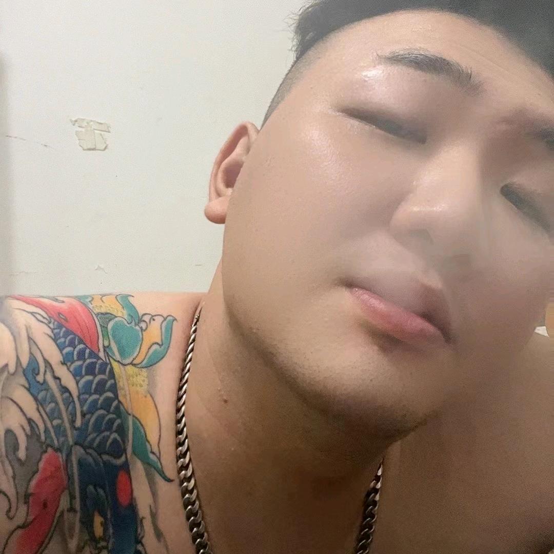 小老弟😂😂😂😂