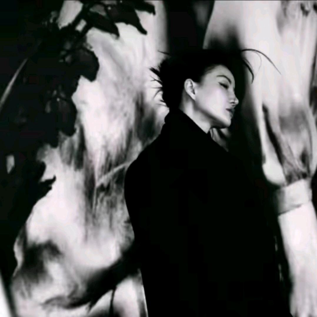 洛哥（穿搭分享）