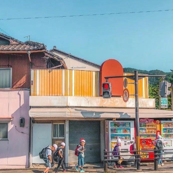 秋峰城影