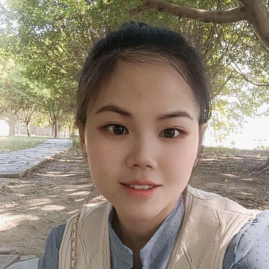 柒 月