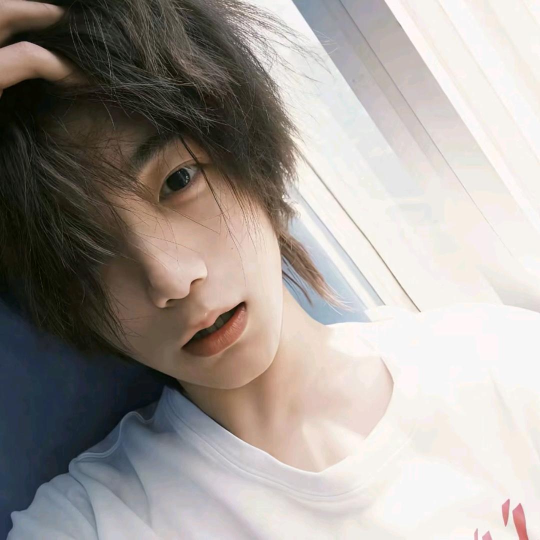 周茗许
