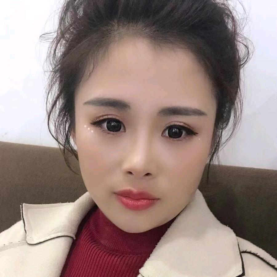 芳芳吖