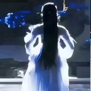 露婧瑶
