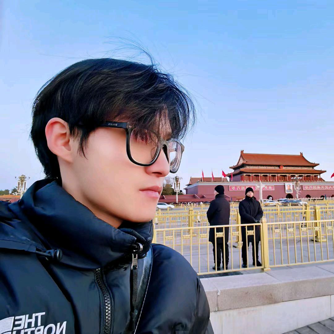 小洋同学🤓