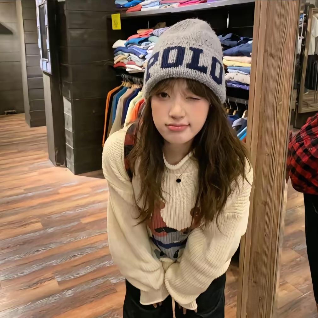 纯情忧郁霸总爱上性感大蟑螂